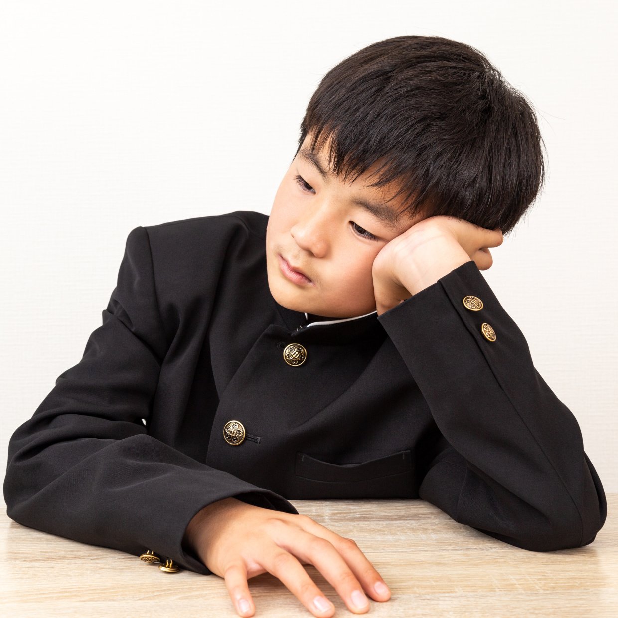  反抗期の始まり？子どもの「放っといて」に隠れた“本音”と“親の最適な距離感” 