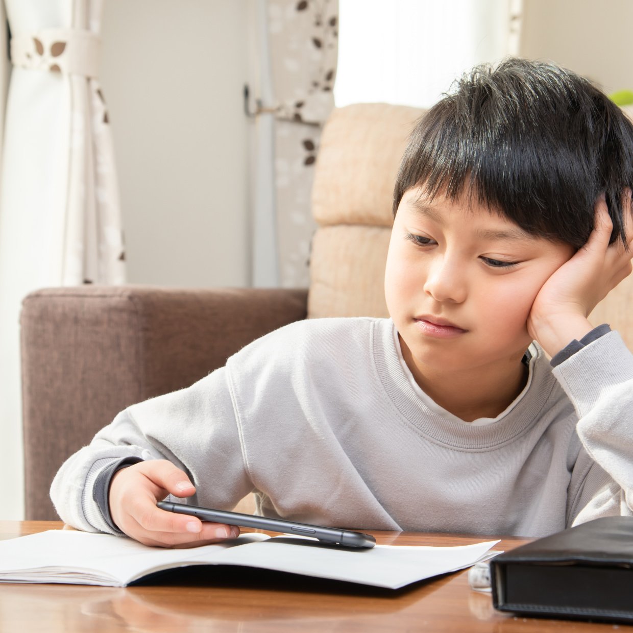  叱っても褒めても続かない…。子どものやる気を育てる“親の関わり方” 