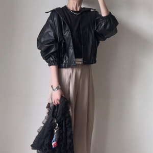 なぜか「こなれて見える人」がつい選んでしまうアウターとは？【40代のおしゃれさんに学ぶ】