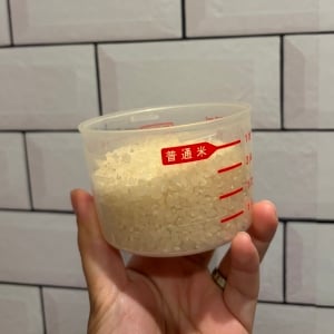 冬の“米とぎがつらい問題”を解消！手が冷たくならない“工夫”「ストレスが減る」「覚えておく！」