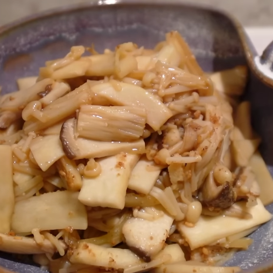  食物繊維やビタミンがたっぷり！きのこと組み合わせると栄養バランスが上がる食材とは？「温活にもいい」 