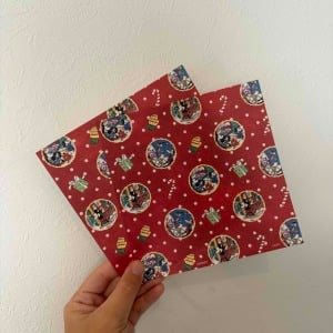 “折り紙2枚”をのりで貼って折るだけで…？「クリスマスに活躍する」「簡単！」「子どもに教えたい」