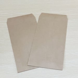 余っていた「普通の茶封筒」を開いて折るだけで…？「クリスマスに活躍する」「素朴なのにおしゃれ」