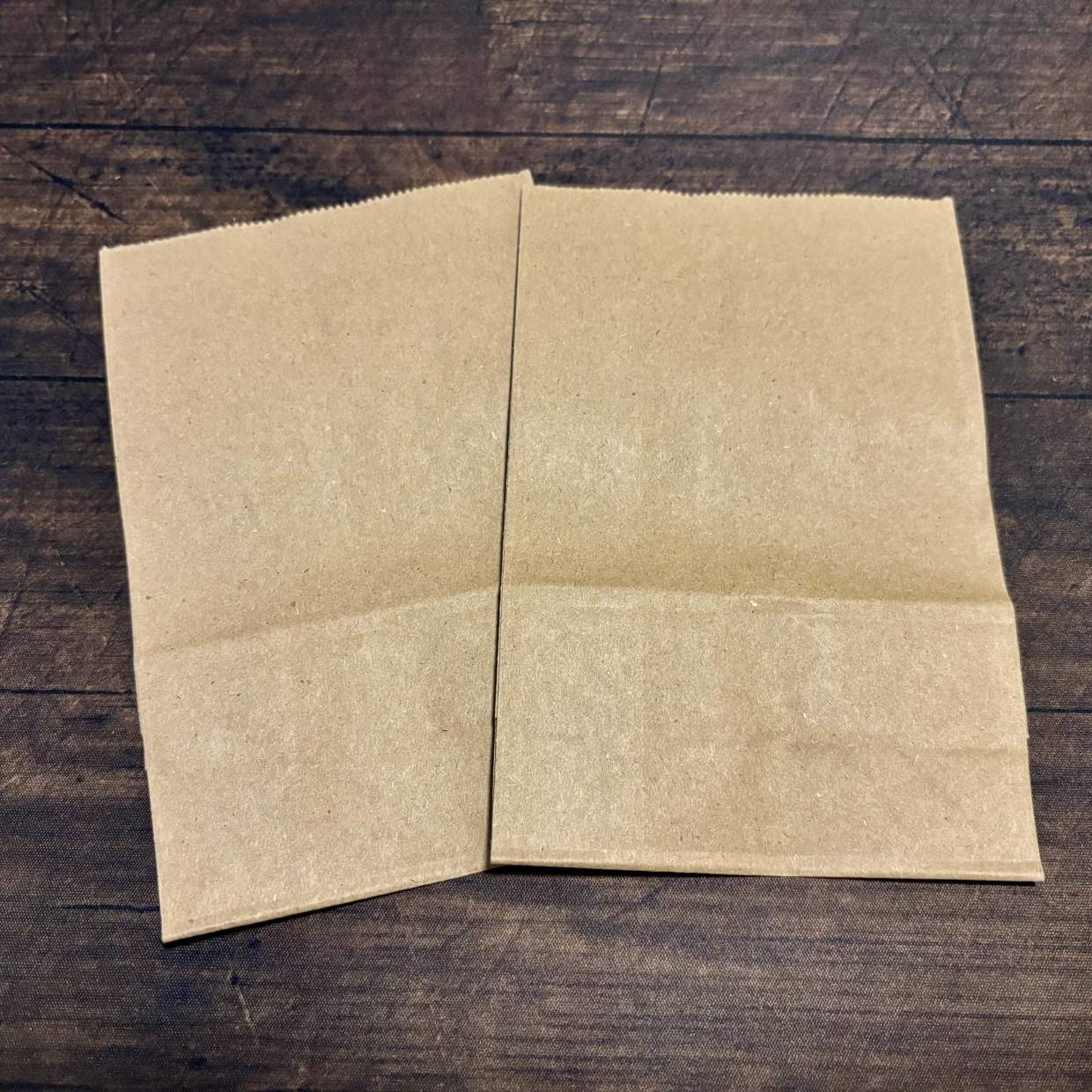  素朴な「茶封筒」が“クリスマス仕様”に大変身「目玉が…！」「子どもが大喜び」「すぐできる」 