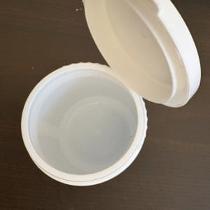 ボトルの深さが絶妙！食べ終えた「ボトルガムの空き容器」の意外な使い道「サイズちょうどいい！」