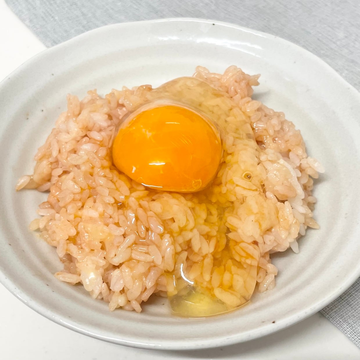  もう「卵かけご飯」は醤油で食べない。満足感が上がる意外な調味料とは？ 