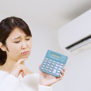 意外！冬の「エアコン電気代」がかさむ“すき間風”ポイント3つ「気づかなかった」「対策する」