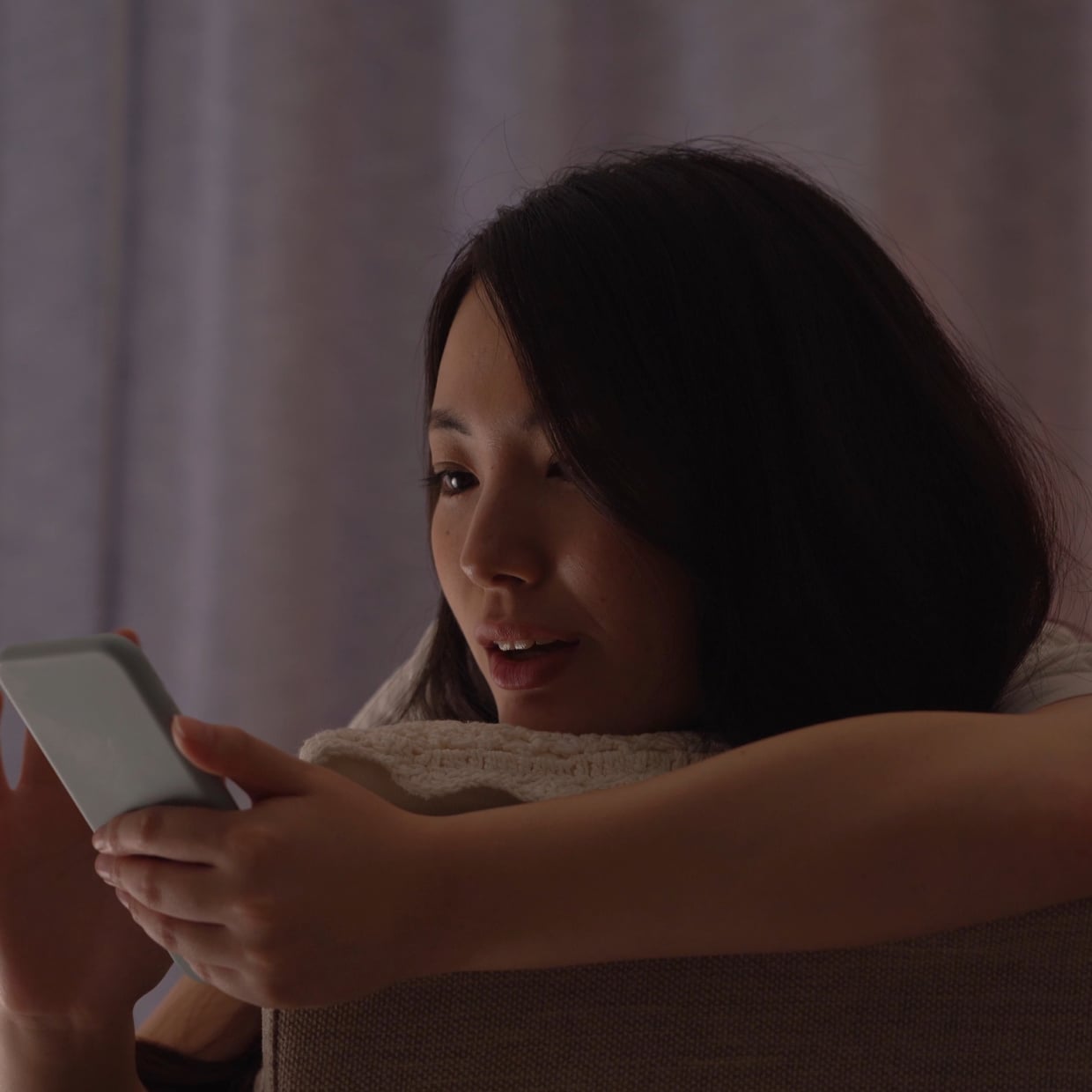  知らなかった。【LINE】夜中のLINE送信に迷ったら。通知なしで送れる“便利機能”「深夜でも安心」 