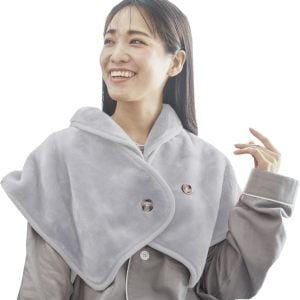 「桜島の火山灰」が入った肩当て！？着るだけで＋8.6℃の暖かさ。電気代も節約できる冬の救世主