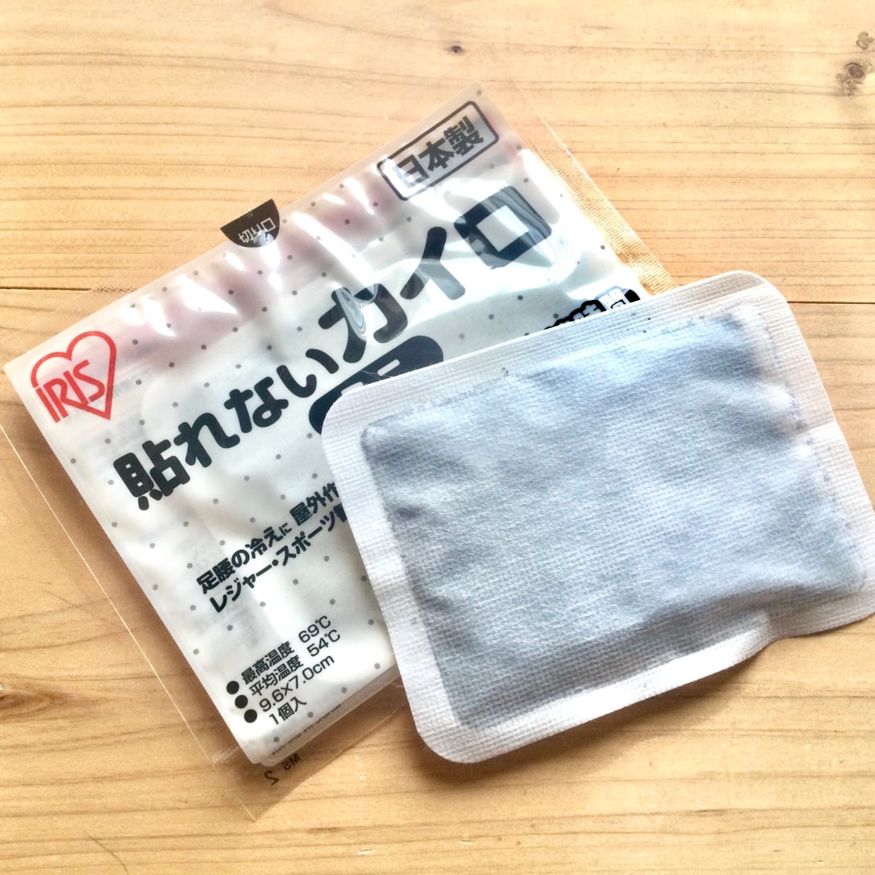 「使い終わったカイロ」が“玄関で活躍する”意外な使い道「ちょうど気になってた」「夫のに入れよう」