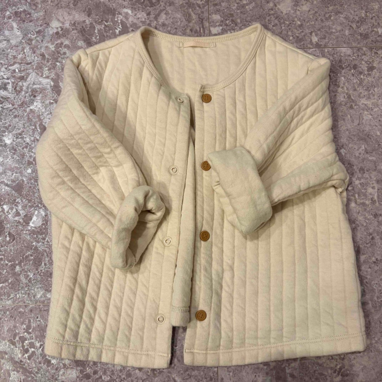  子どもの服の“取り違え”を防ぐ！鉛筆に巻きつけて完成する“目印アイデア”「簡単」「可愛い！」 