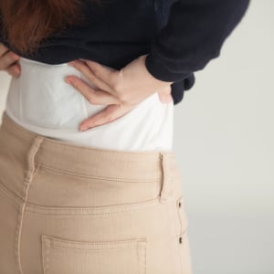 知らなかった。”身体が温まる”カイロの貼り方「腰だけじゃない」