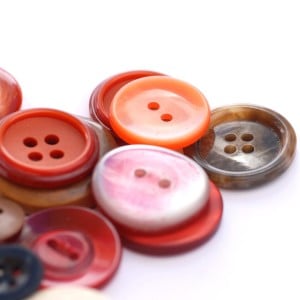 ボタン付けのハードルが下がる。「玉結び・玉止め」を使わない裏ワザ「すごい！」「ちゃんと固定できた」