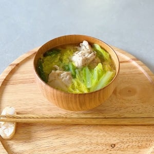 朝「みそ汁」にいれると腸がよろこぶ。“ハリのある肌のために摂りたい2つの栄養素”とは？