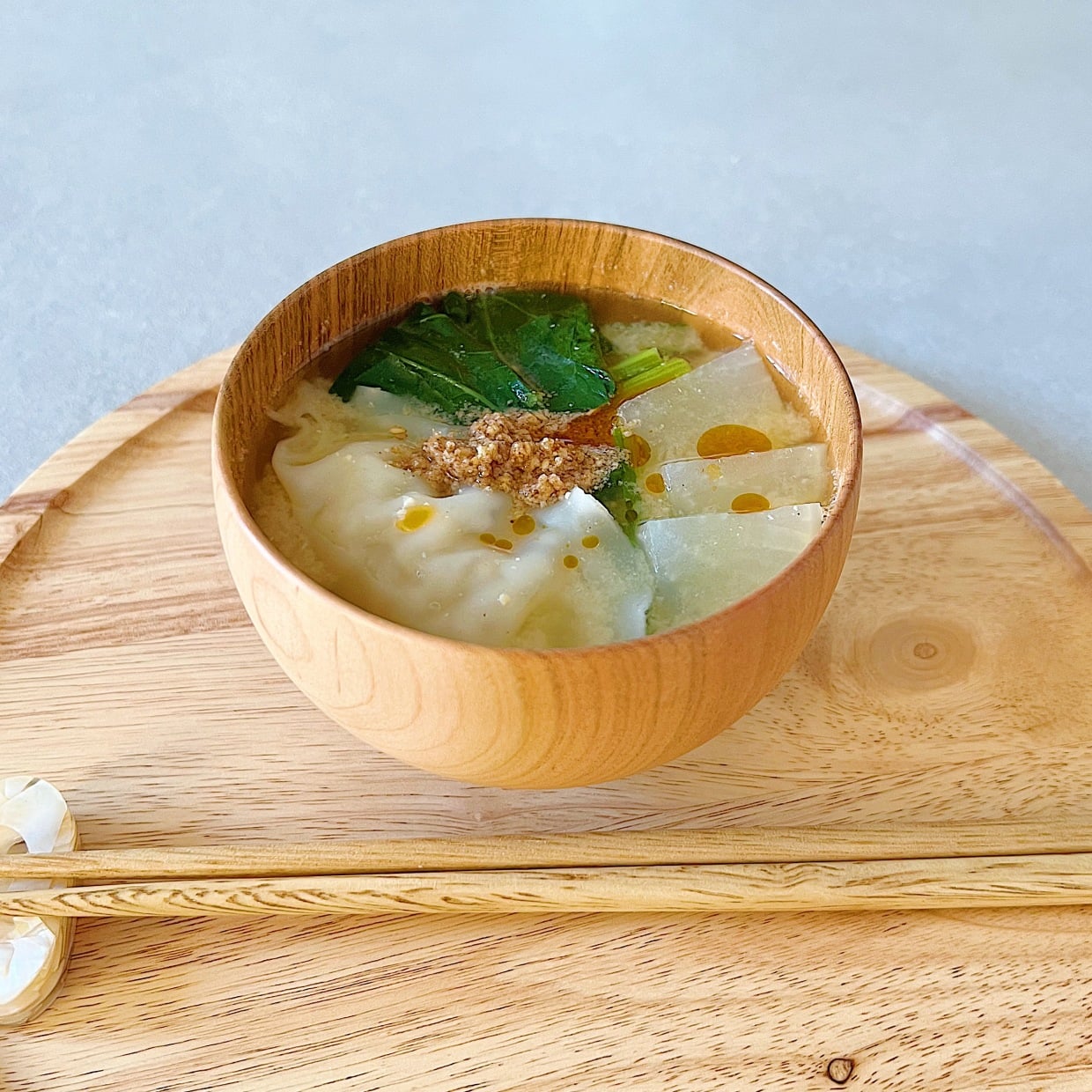  「みそ汁」にいれると腸がよろこぶ。“冬の体調管理に大切な栄養素を含む旬の野菜”とは？ 