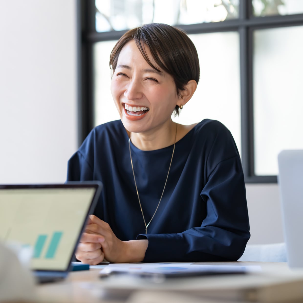  初対面で「感じがいい人」になる。スパイに学ぶ“好印象を残す会話術” 