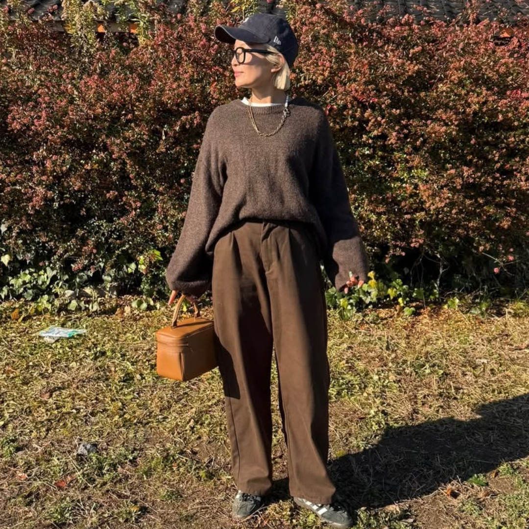  なぜかおしゃれに見える人が履いている「パンツの色」とは？【40代垢抜けコーデ術】 