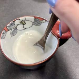 もう「ブヨブヨの膜」ができない！ホットミルクを最後までストレスなく飲む“たった1つの工程”