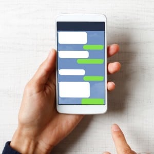 わざわざ別のアプリ使ってた…。頻度高く使える“LINEの便利機能”「切り取りたいとこだけスクショ」