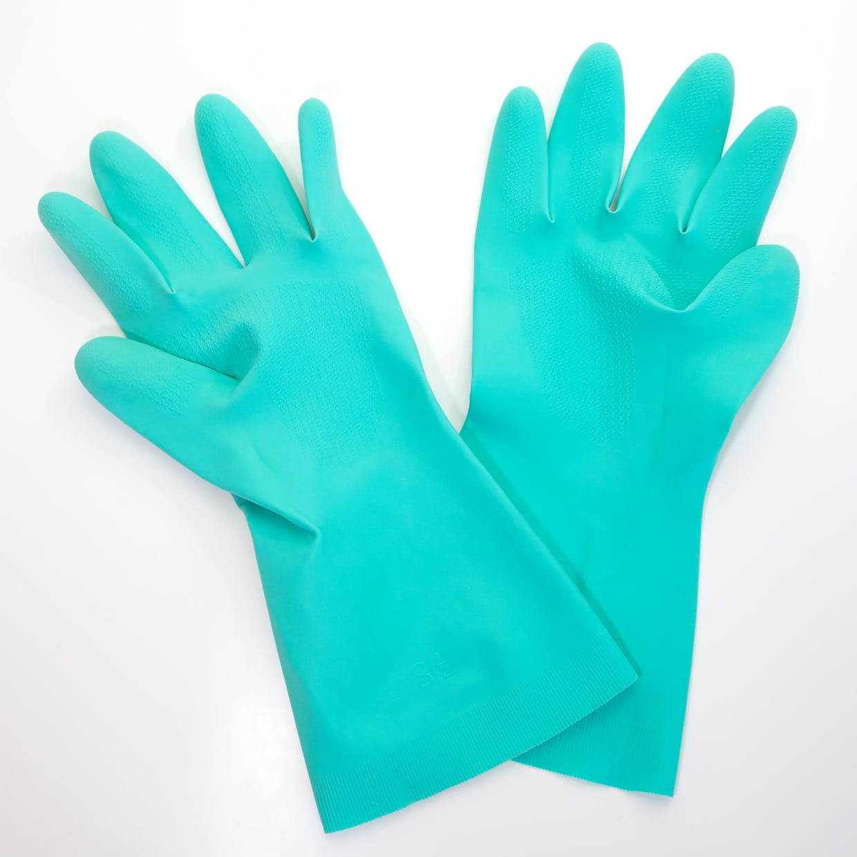  捨てたら後悔する。「穴の開いたゴム手袋」を切るだけで？意外過ぎる3つの使い道「驚きのアイデア」 