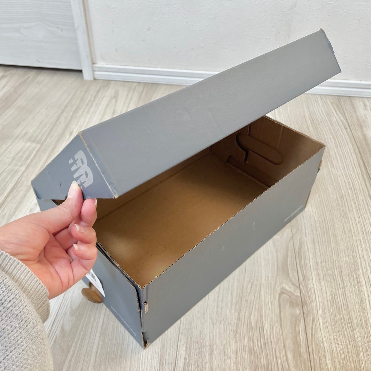  捨てたことを後悔する。「靴の空き箱」が家じゅうで活躍する“意外な活用術4選”「生活感がでない」 