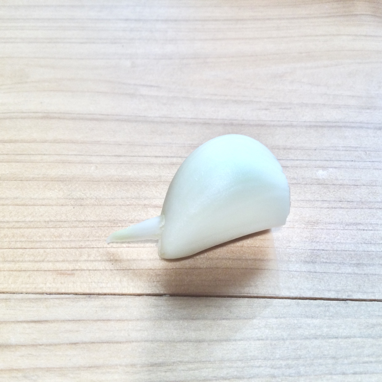  スルッと気持ちいい！「にんにくの芽」を意外なモノでキレイに取る裏ワザ「スムーズ！」「クセになる」 