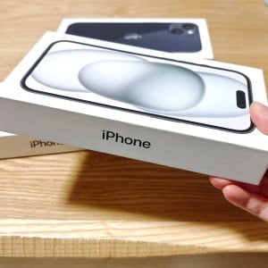 なぜか捨てられない「iPhoneの空箱」の活用アイデア3つ「失くしやすいものにいい」「深さがナイス」