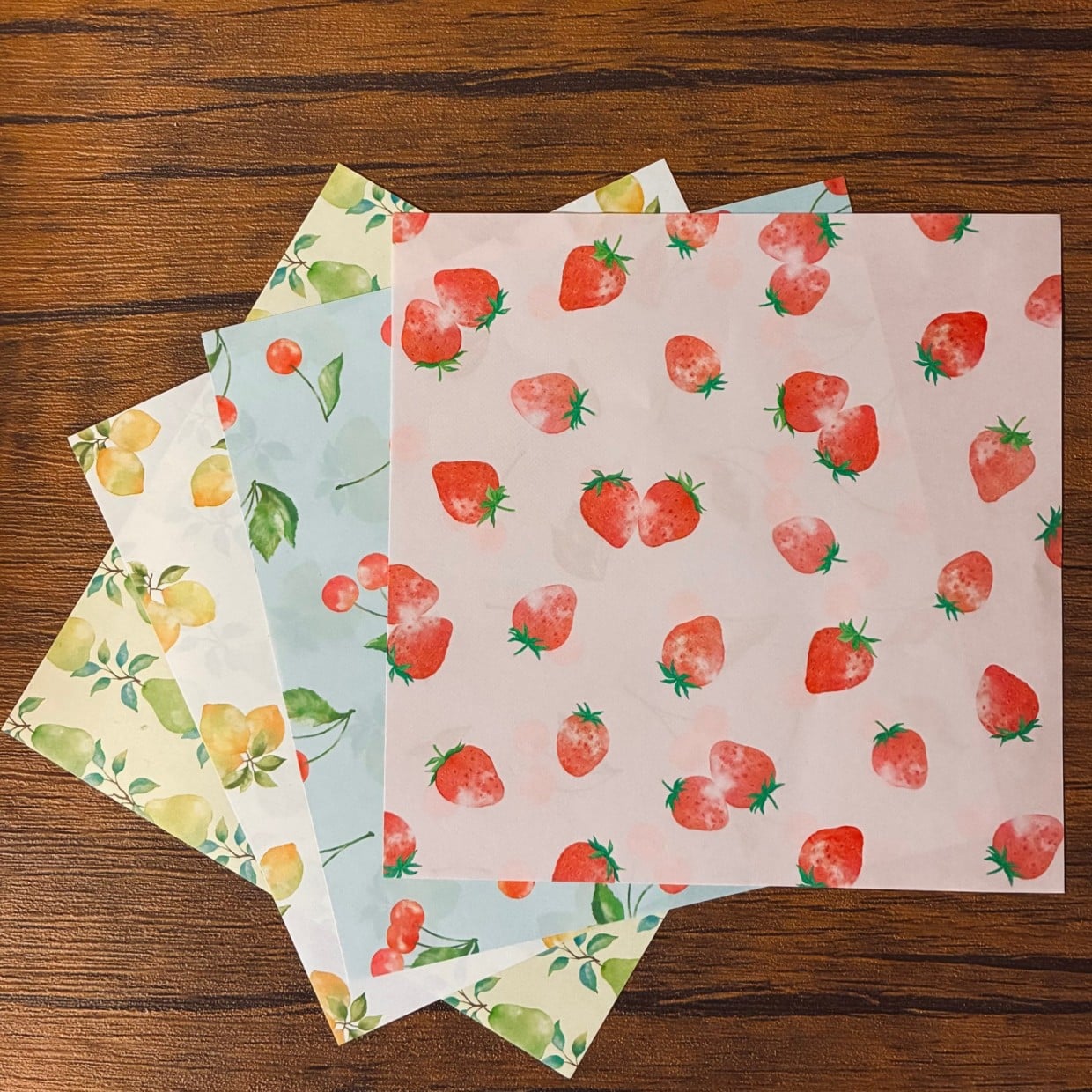  “折り紙”と“透明袋”を組み合わせると…？「バレンタインで活躍する」「簡単なのに可愛い！」 