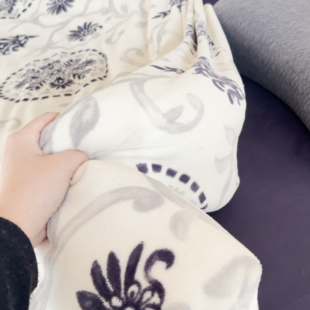  冬も“汗・フケ・皮脂汚れ”がごっそり。最初に整えるべき“寝具”「想像以上の汗」「洗うより大切なこと」 