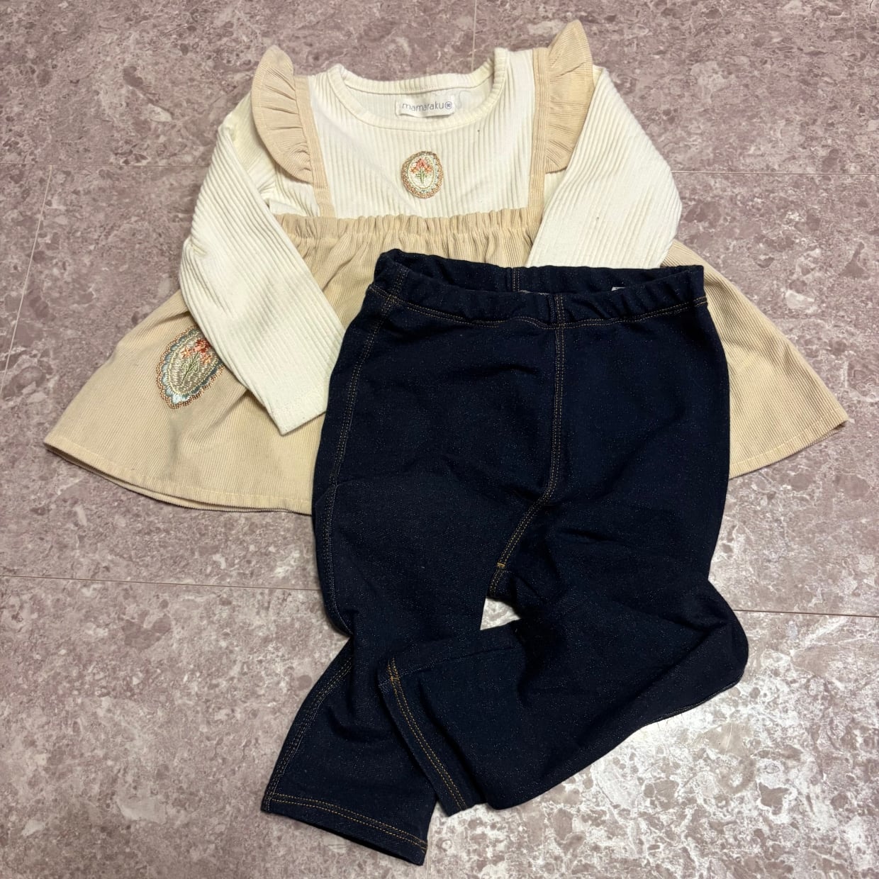  朝“子どもの着替え準備”が早くなる！今すぐマネしたくなるアイデア「困ってた」「バラバラにならない」 