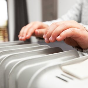 「まだ使えるかも…」は卒業。冬物だけど冬の間に手放すとスッキリする“3つのもの”