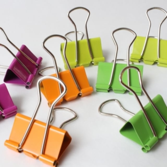  ダブルクリップとスプーンを組み合わせると…？「便利」「非常時に役立つ」「リュックに入れておく」 