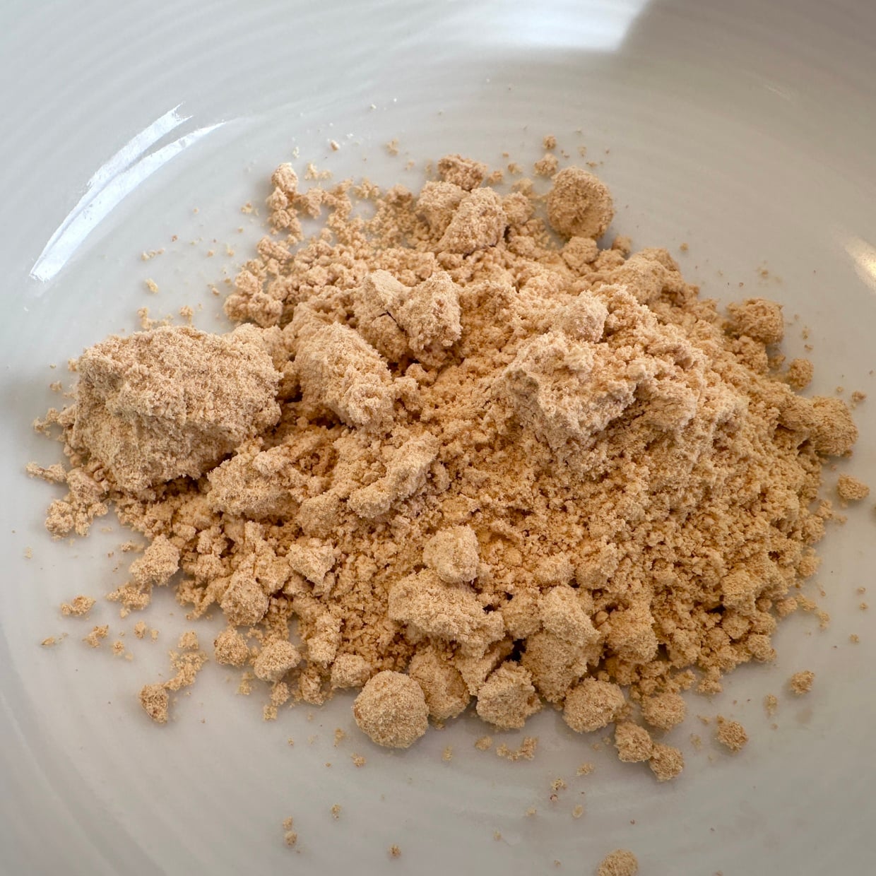  スプーン1杯入れるだけ。使い切れない“きな粉”の意外な使い道「味変が楽しめる」「混ぜるだけ」 