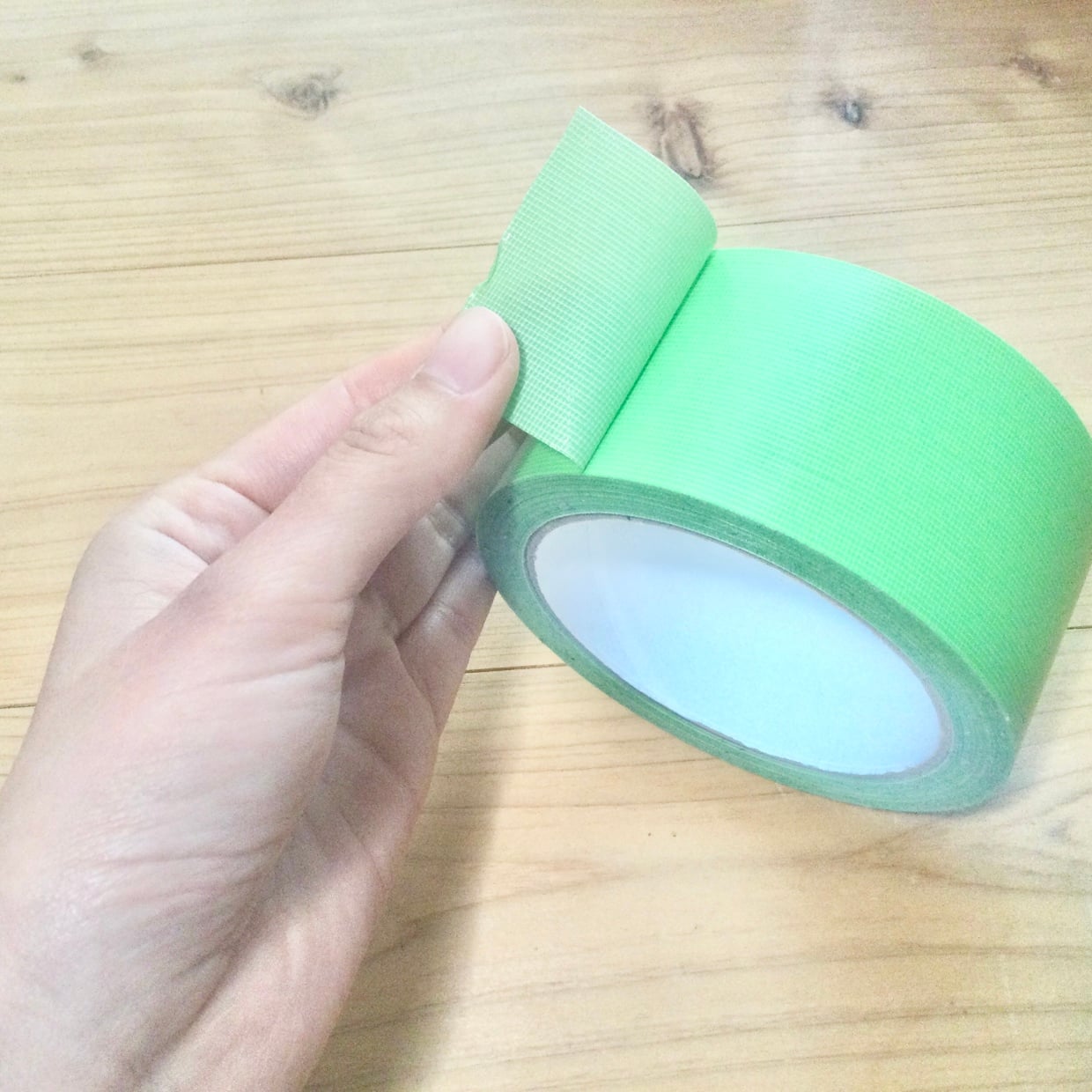  もう見失わない！「粘着テープの切れ目」をすぐに見つける方法「何で今までやらなかったんだろう」「簡単」 