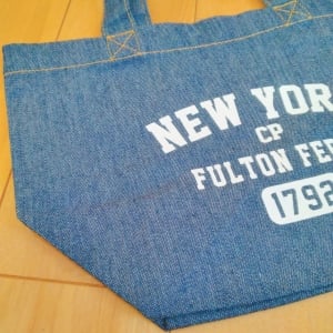 “トートバッグ”と“まな板シート”を組み合わせると荷物の出し入れがラクになる…？「めっちゃ便利！」