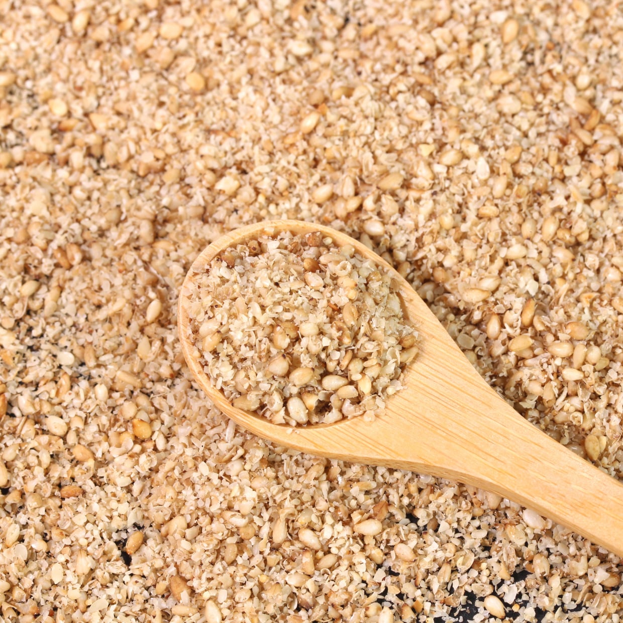 かけるだけ！混ぜるだけ！余った「すりごま」の意外なおいしい“アレンジ2選”