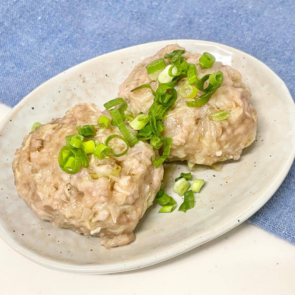  丸めてチンするだけ！重たくないハンバーグに入れる“食物繊維たっぷりの食材”とは？ 