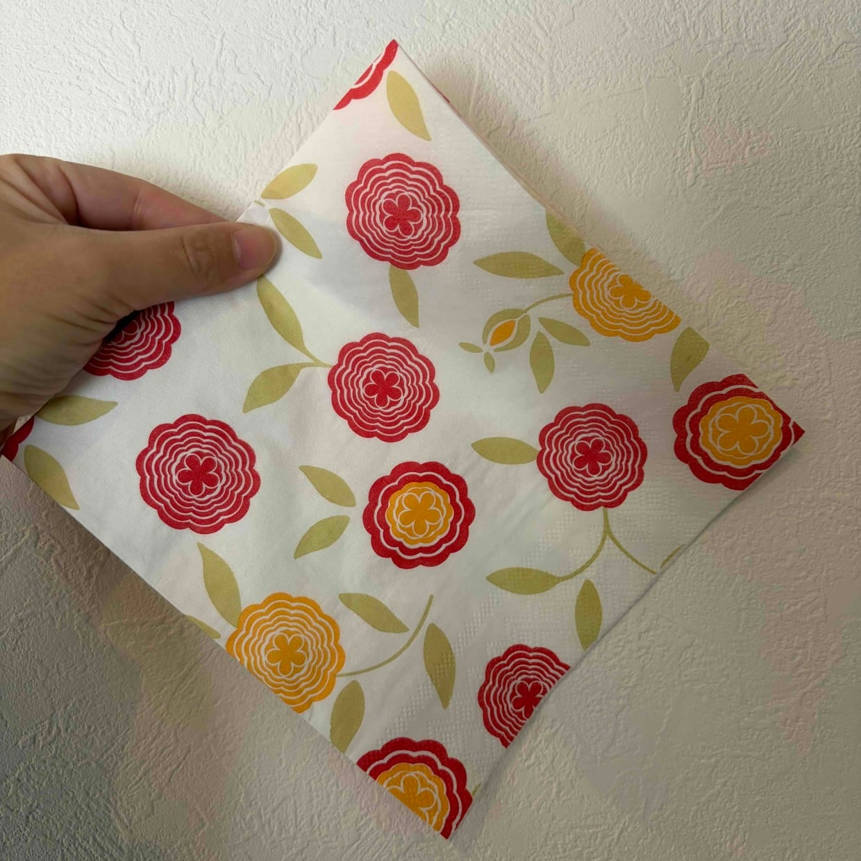  色柄がかわいい「ペーパーナプキン」が意外な場所で活躍「来客用を卒業」「気分上がる！」 