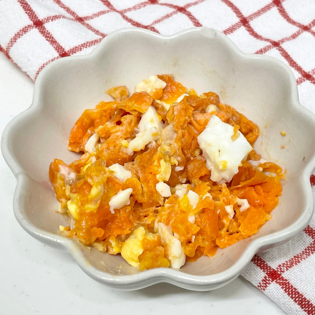  「にんじん」と組み合わせると栄養満点！“良質なたんぱく質を含む食材”とは？「レンチンして混ぜるだけ」 