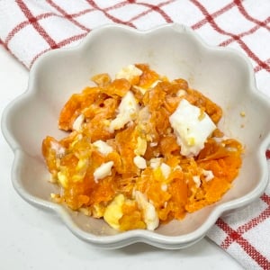 「にんじん」と組み合わせると栄養満点！“良質なたんぱく質を含む食材”とは？「レンチンして混ぜるだけ」