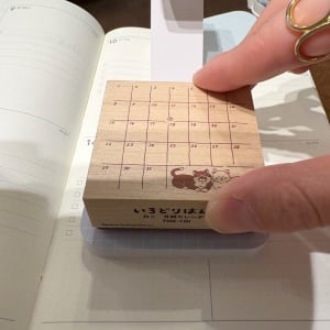 手帳をもっとかわいくしたい！手帳初心者でも取り入れやすい「はんこ×ふせん」を使った簡単デコ術