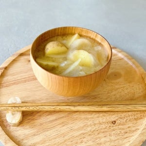 朝「みそ汁」にいれると肌がよろこぶ。“食物繊維を含む食材とビタミンCを含む食材”とは？