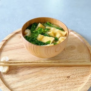 朝「みそ汁」にいれると肌がよろこぶ。“花粉シーズンに取り入れたいビタミンCを含む旬の食材”とは？