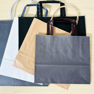 思わずデスク周りに置きたくなる。保管しがちな「紙袋」がフタ付きの【意外なモノに変身】