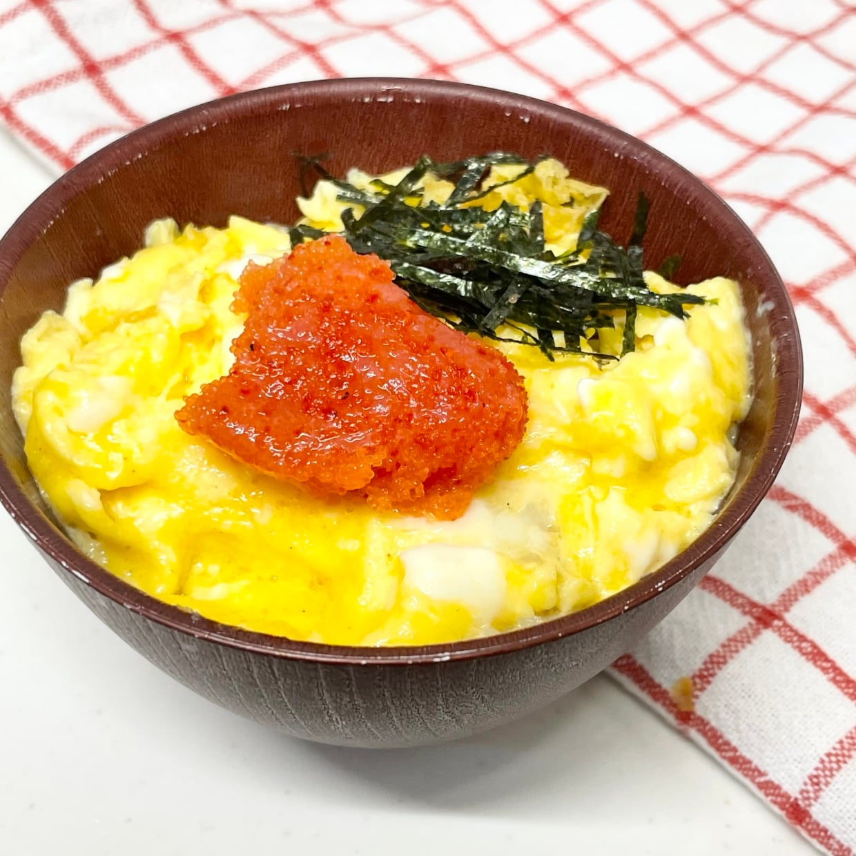 もう普通の“卵かけご飯”に戻れない。ひと手間でグンとおいしくなる作り方「醤油は使わない」