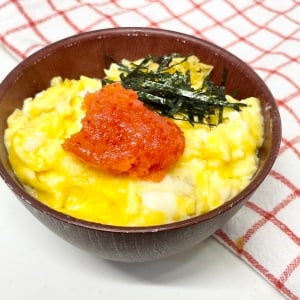 もう普通の“卵かけご飯”に戻れない。ひと手間でグンとおいしくなる作り方「醤油は使わない」
