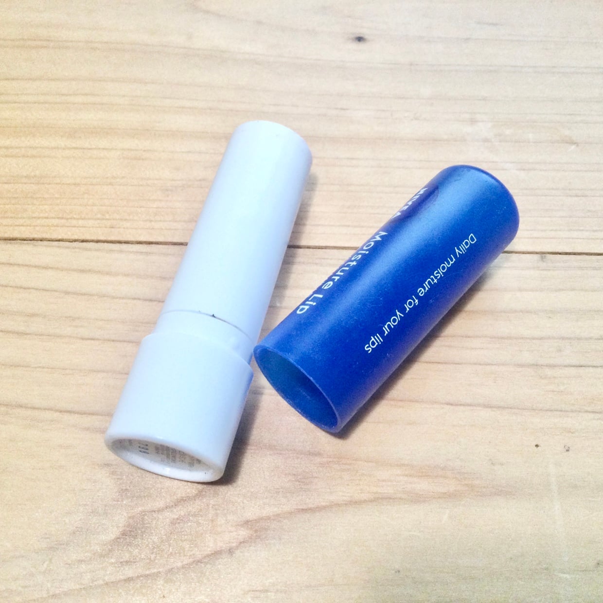  使い切った「リップクリームケース」の意外な活用術「え？約10本も入るの？」「サイズぴったり！」 