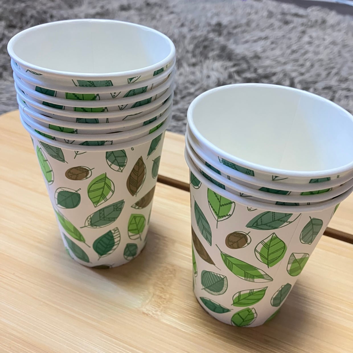  余った「紙コップ」を意外な場所でズラリと並べると…？「もう探さない」「深さもちょうどいい！」 