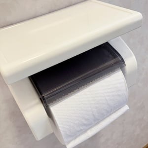 道具不要！「トイレットペーパー」の使い始めで“なかなかめくれない問題”を解決「小さな工夫だけ」