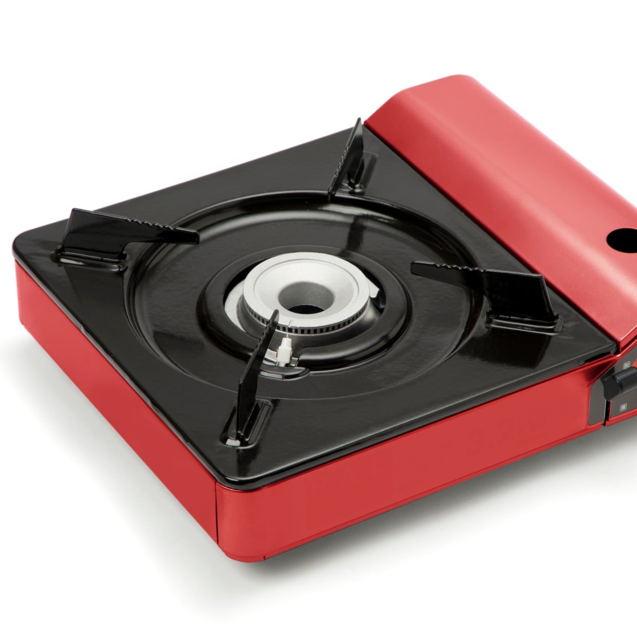  一歩間違えるとあぶない！「カセットコンロ」の危険リスクを高める“NGな使い方”3つ「引火の可能性も」 